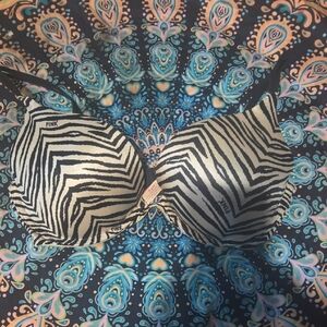 Victoria's Secret Pink Zebra Print Bra